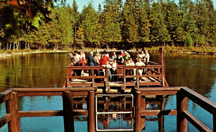 Kitch-iti-kipi - Postcard (newer photo)